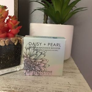 New natural radiance highlighter